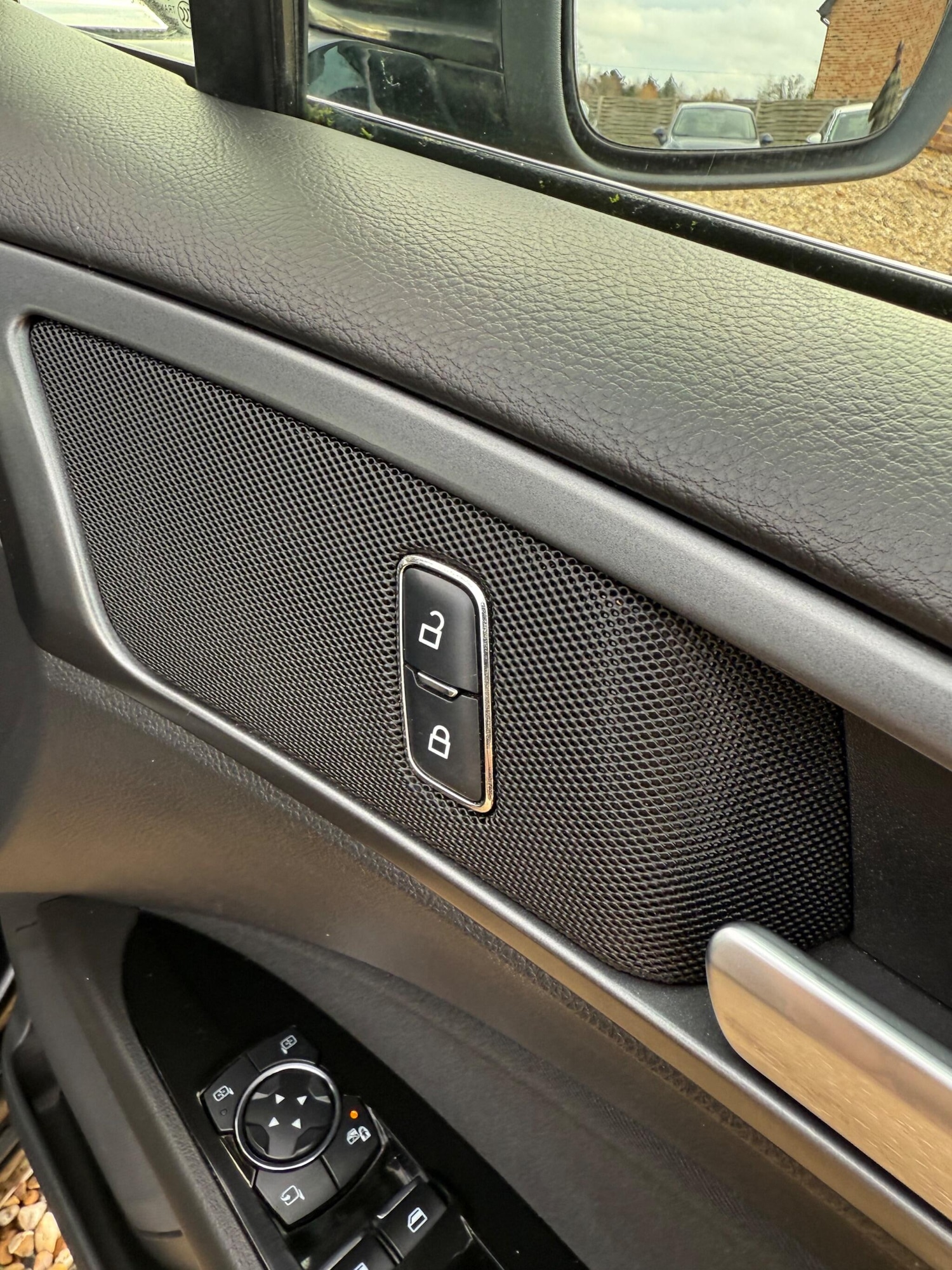 Used Ford Mondeo 2016 for sale - 76965430: Photo 28