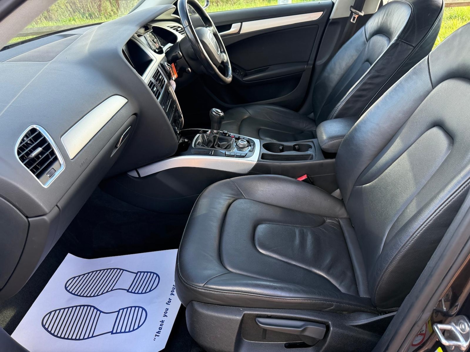 Vehicle 29