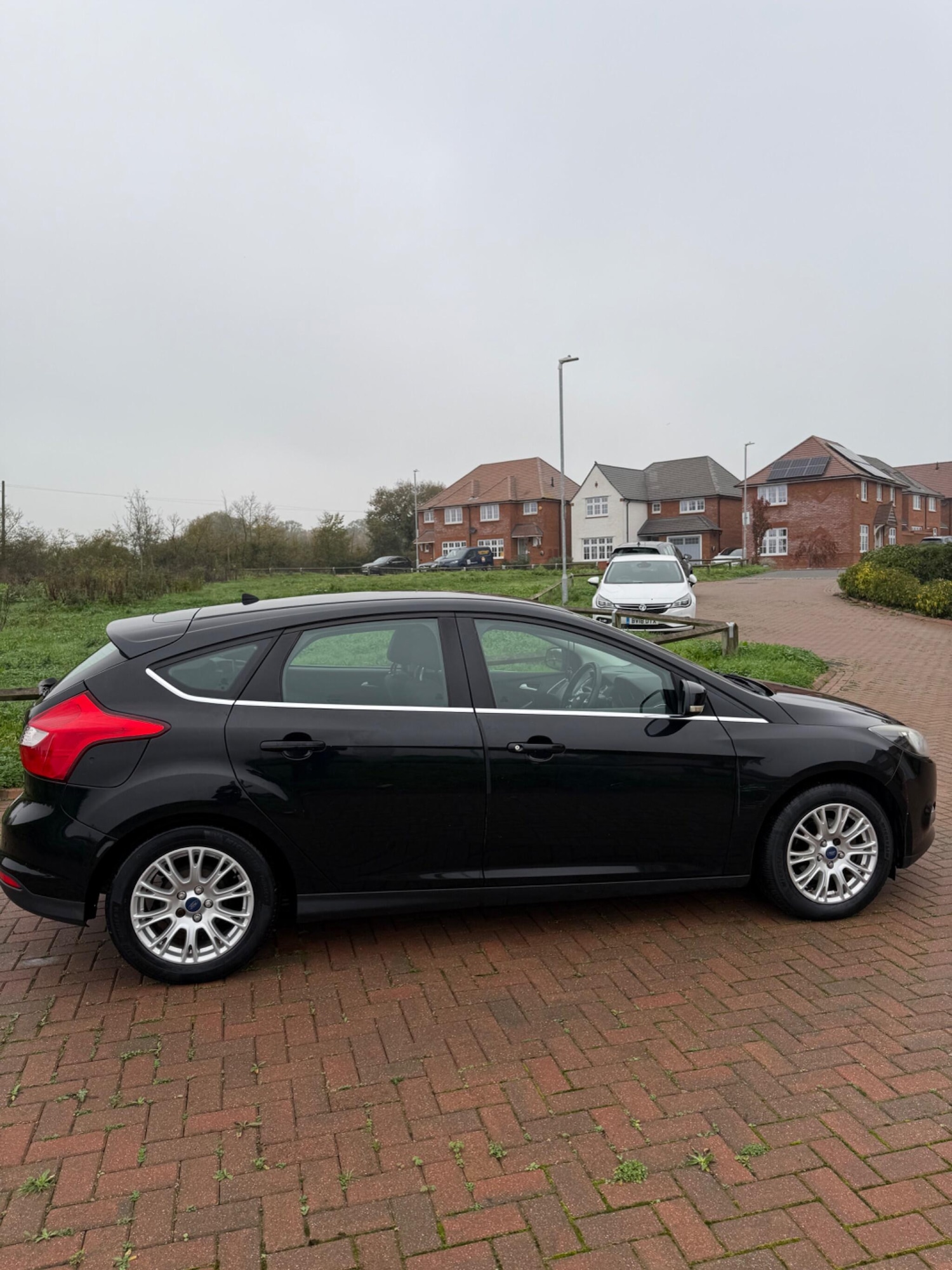 Used Ford Focus 2011 for sale - 76592401: Photo 15