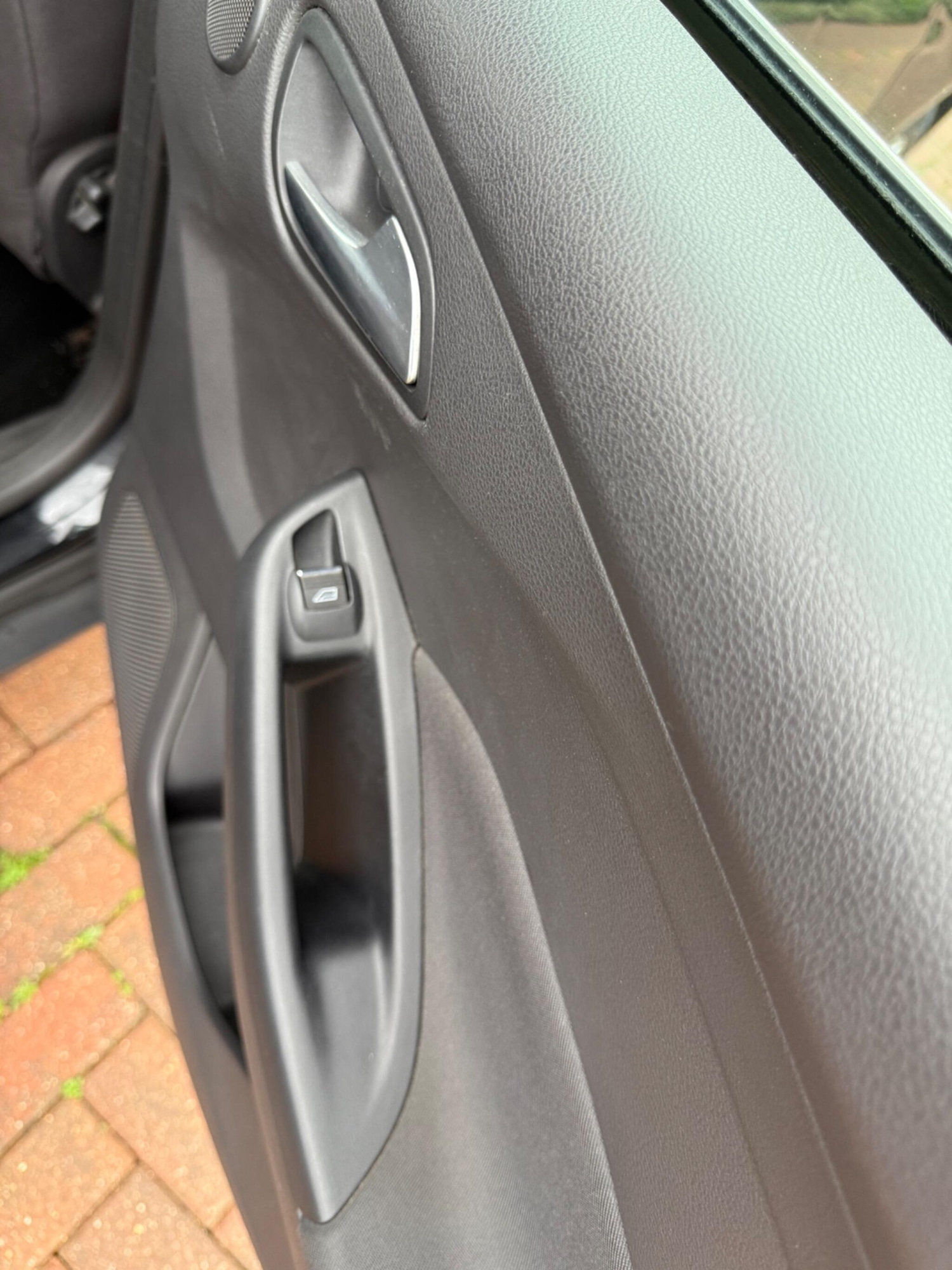 Used Ford Focus 2011 for sale - 76592401: Photo 28