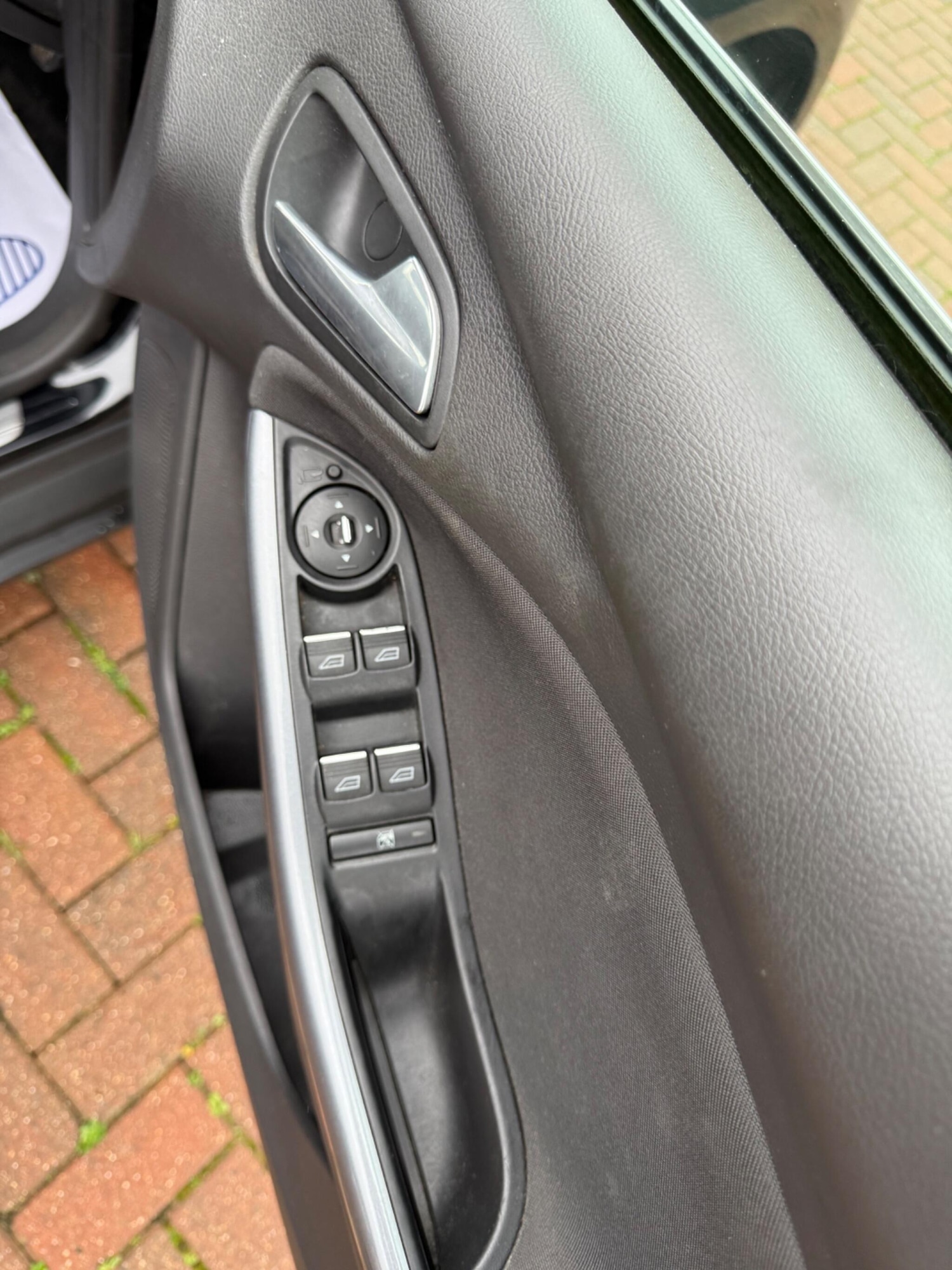 Used Ford Focus 2011 for sale - 76592401: Photo 30