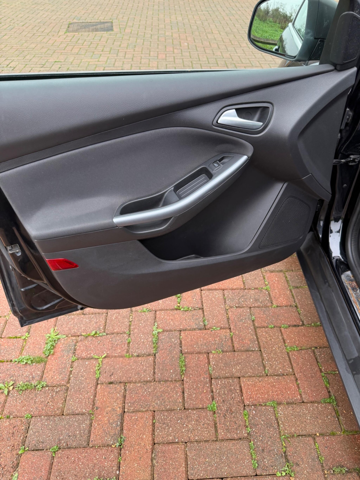 Used Ford Focus 2011 for sale - 76592401: Photo 34