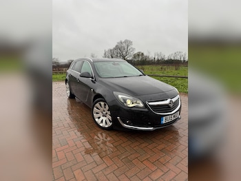 2015 (15) - 2.0 CDTi Elite Nav Sports Tourer Auto Euro 5 5dr