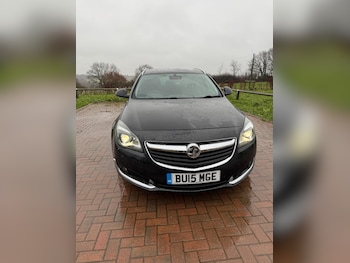 Used Vauxhall Insignia 2015 for sale - 77120209: Photo