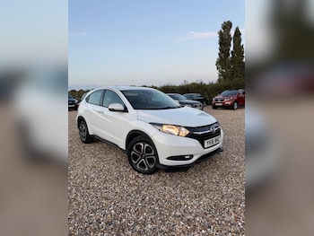 Used Honda HR-V 2016 for sale - 76020282: Photo