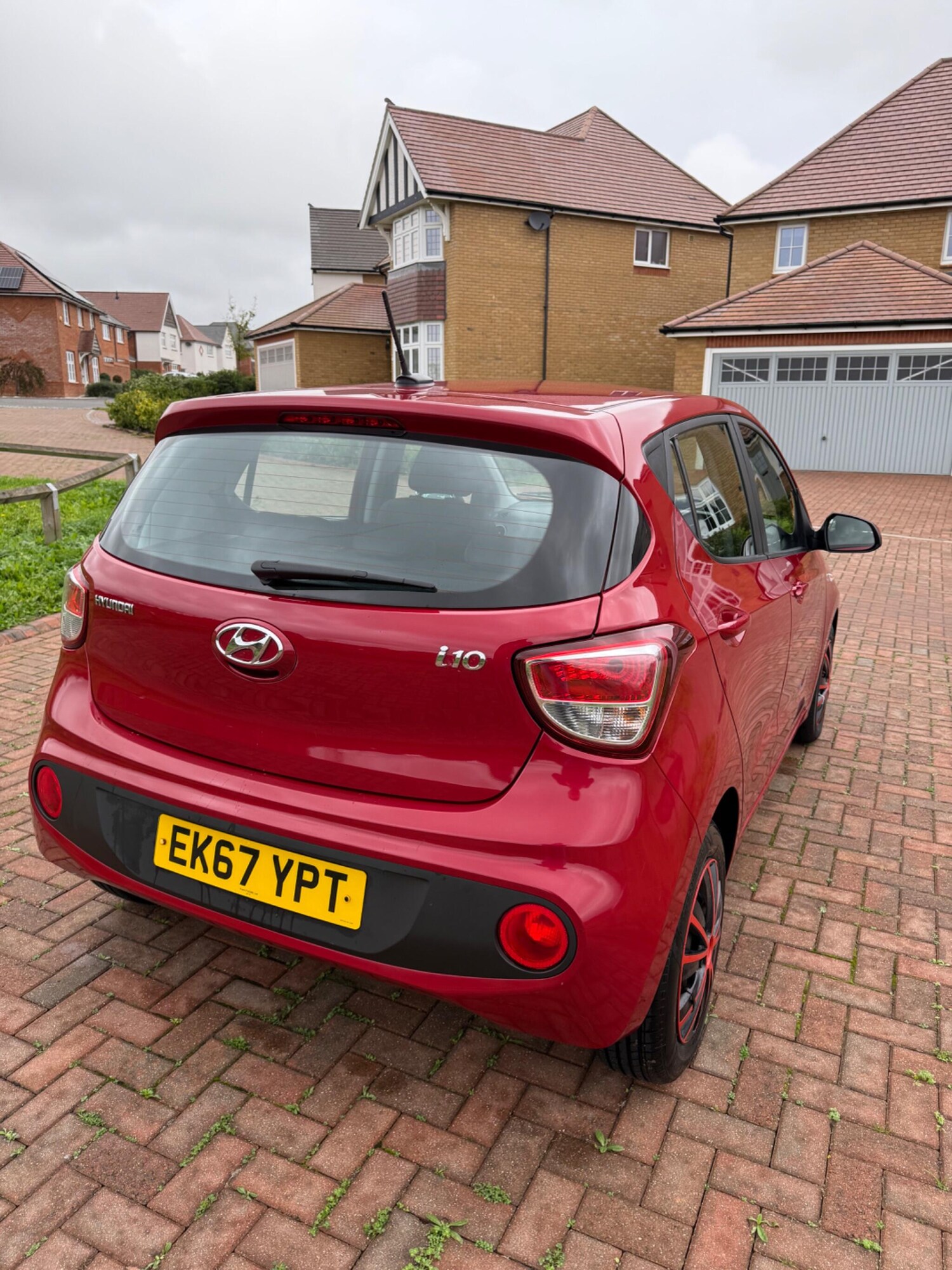 Used Hyundai i10 2017 for sale - 76295776: Photo 12