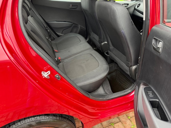 Used Hyundai i10 2017 for sale - 76295776: Photo 44