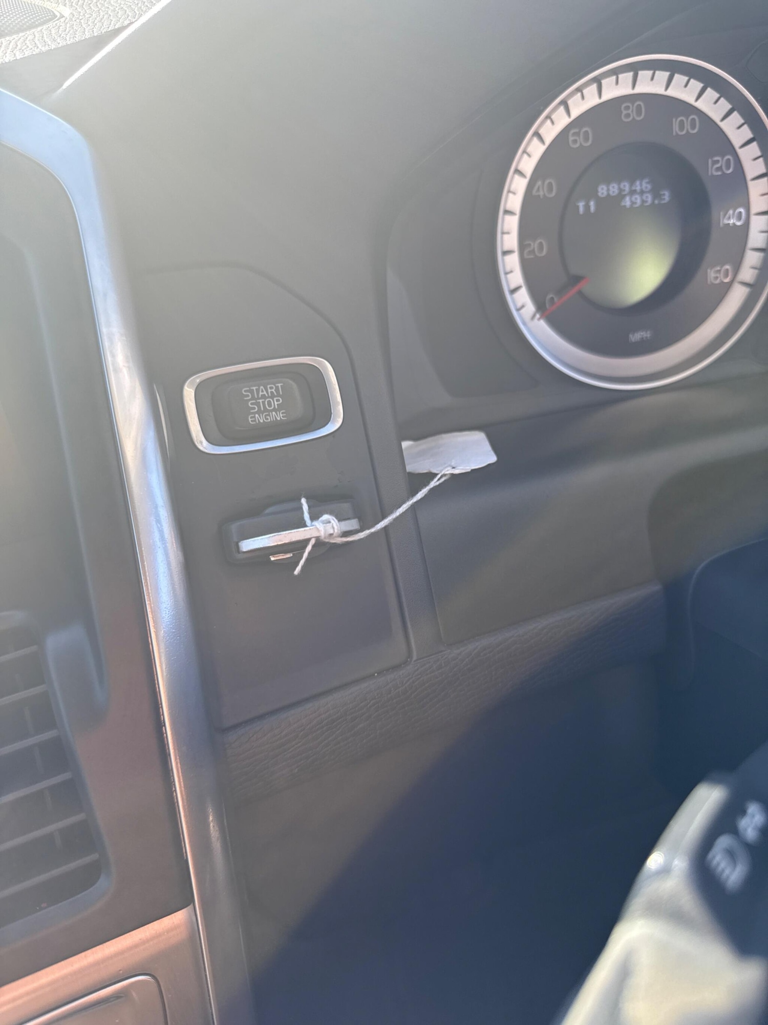 Used Volvo XC60 2013 for sale - 76000816: Photo 32