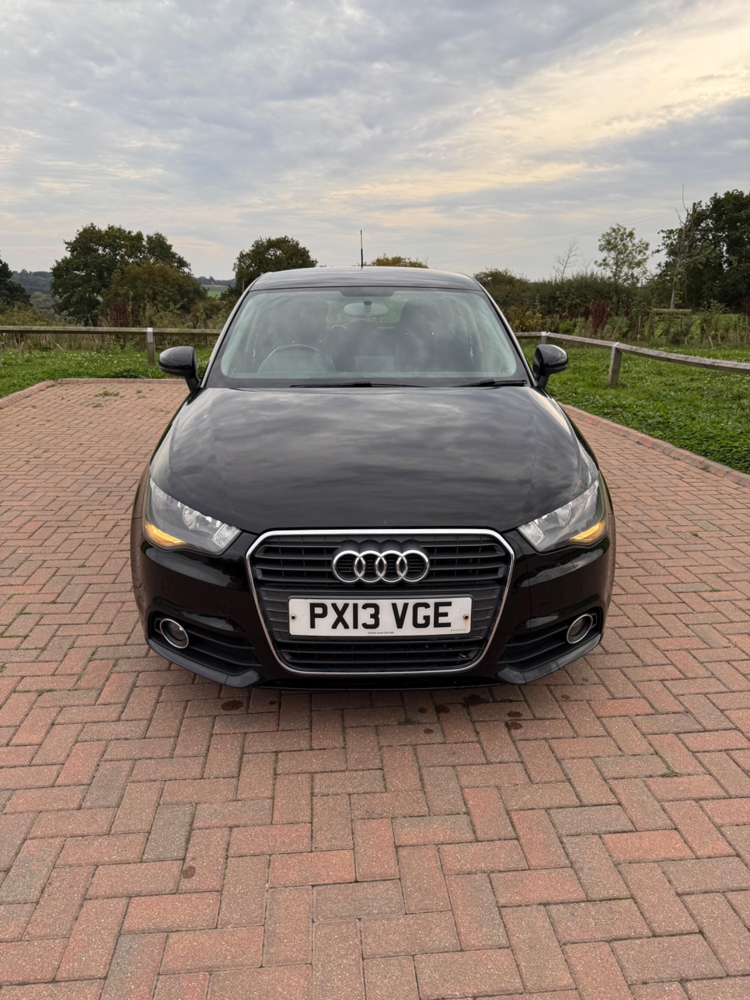 Used Audi A1 2013 for sale - 76152524: Photo 3