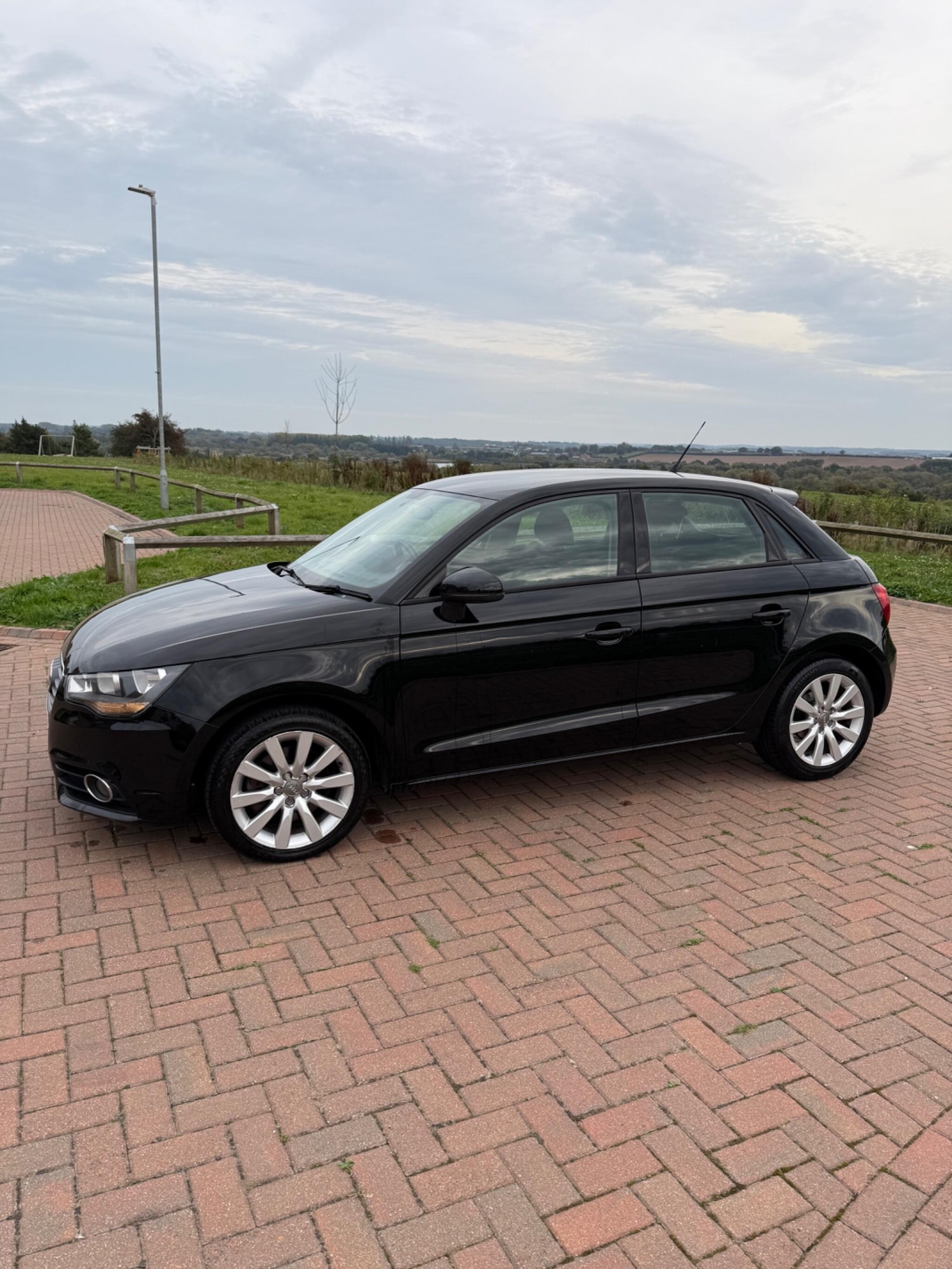Used Audi A1 2013 for sale - 76152524: Photo 6