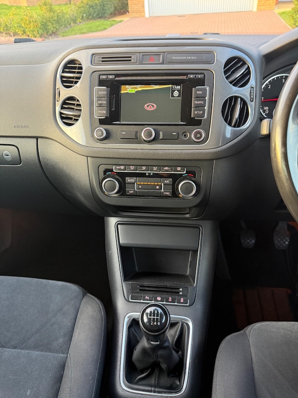 Used Volkswagen Tiguan 2013 for sale - 76200566: Photo 41