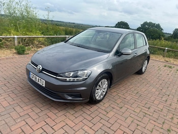 Used Volkswagen Golf 2018 for sale - 76002256: Photo