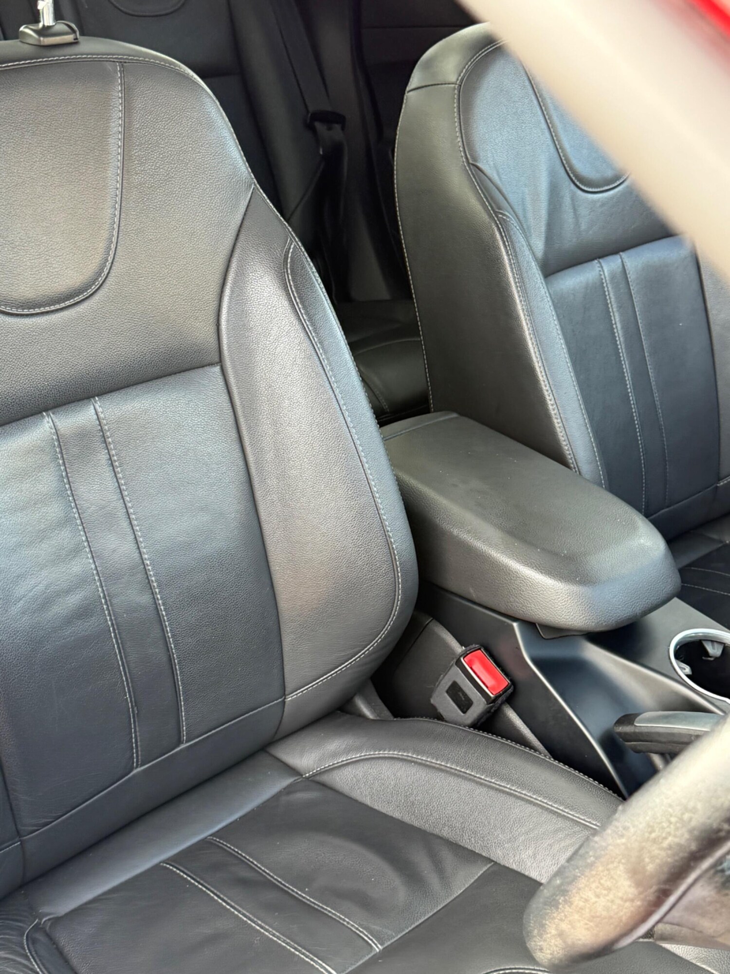 Used Ford Kuga 2015 for sale - 76398904: Photo 19