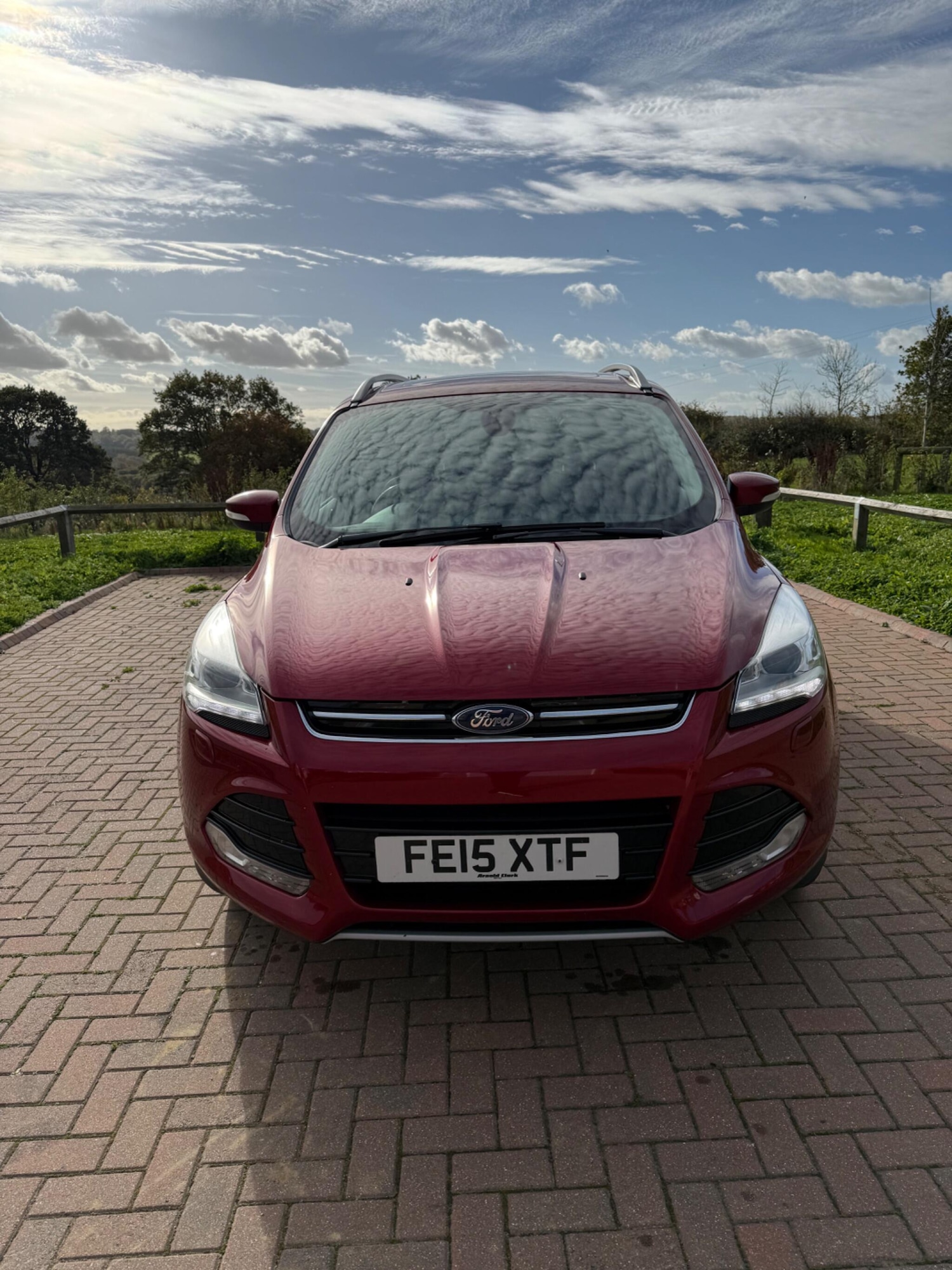 Used Ford Kuga 2015 for sale - 76398904: Photo 2