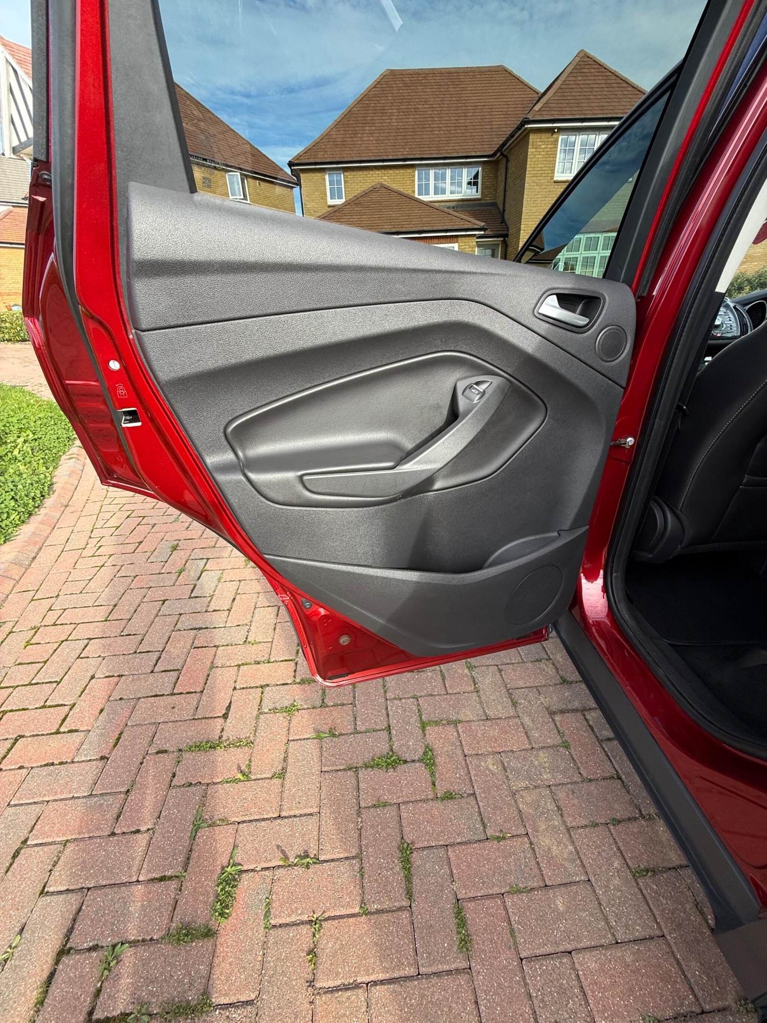 Used Ford Kuga 2015 for sale - 76398904: Photo 36