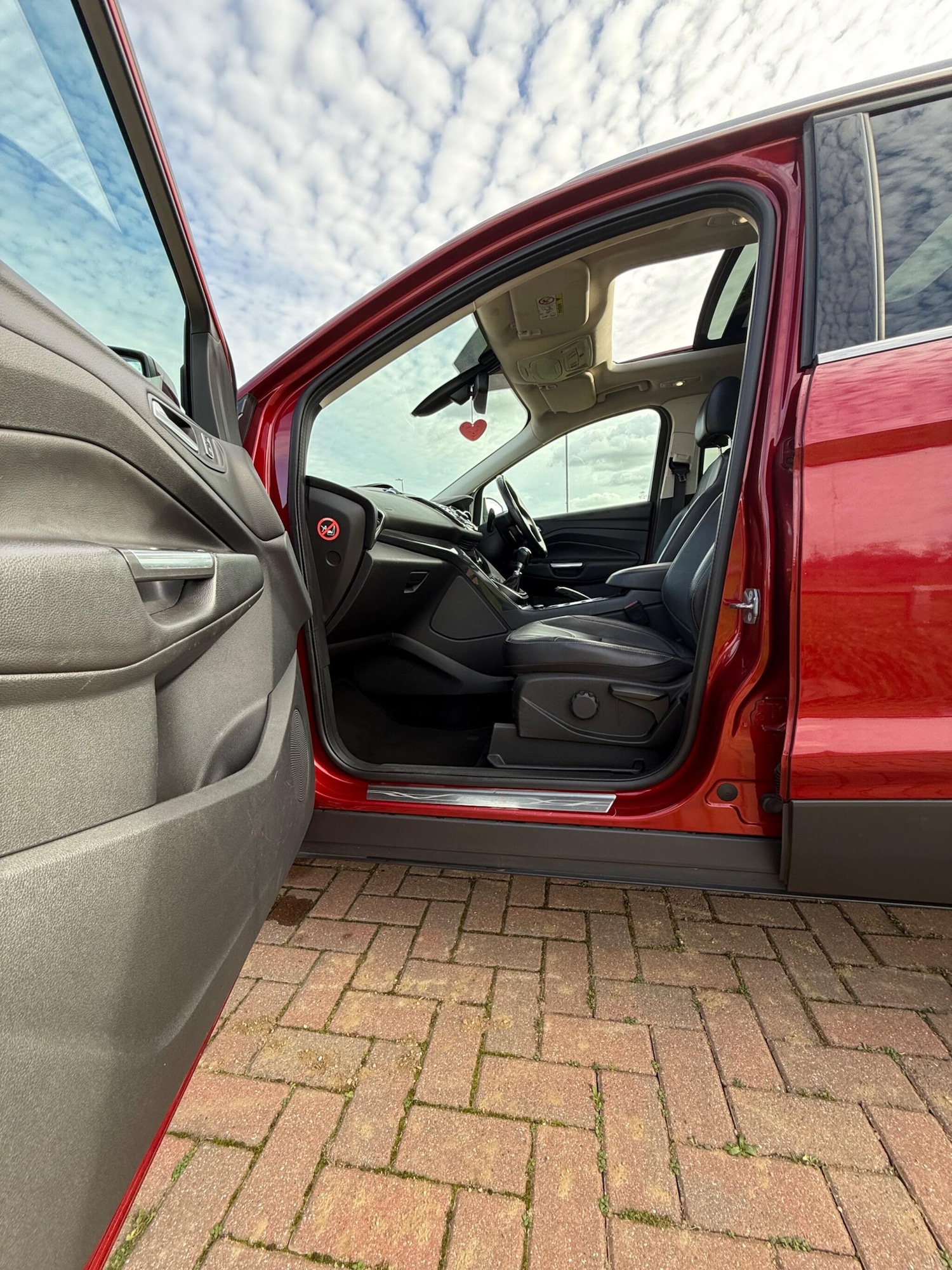 Used Ford Kuga 2015 for sale - 76398904: Photo 62