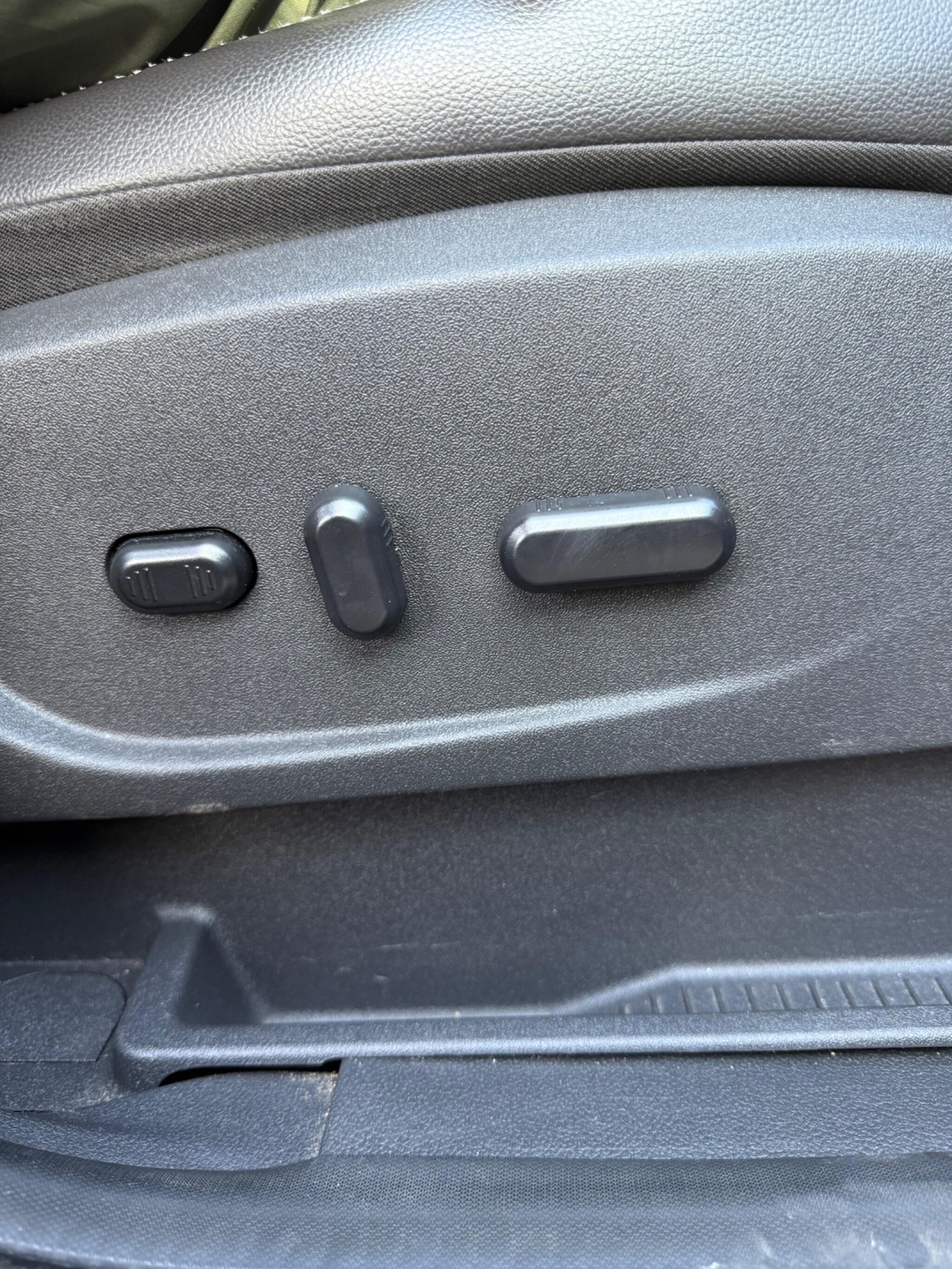 Used Ford Kuga 2015 for sale - 76398904: Photo 64