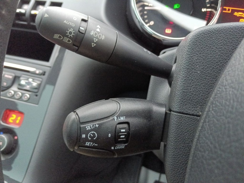 Used Peugeot 3008 2015 for sale - 77799815: Photo 27