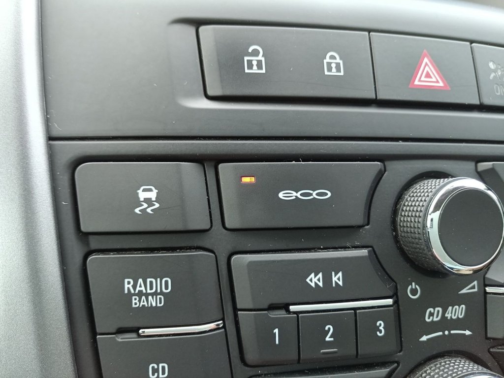 Used Vauxhall Astra 2015 for sale - 78017973: Photo 25