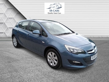 Used Vauxhall Astra 2015 for sale - 78017973: Photo