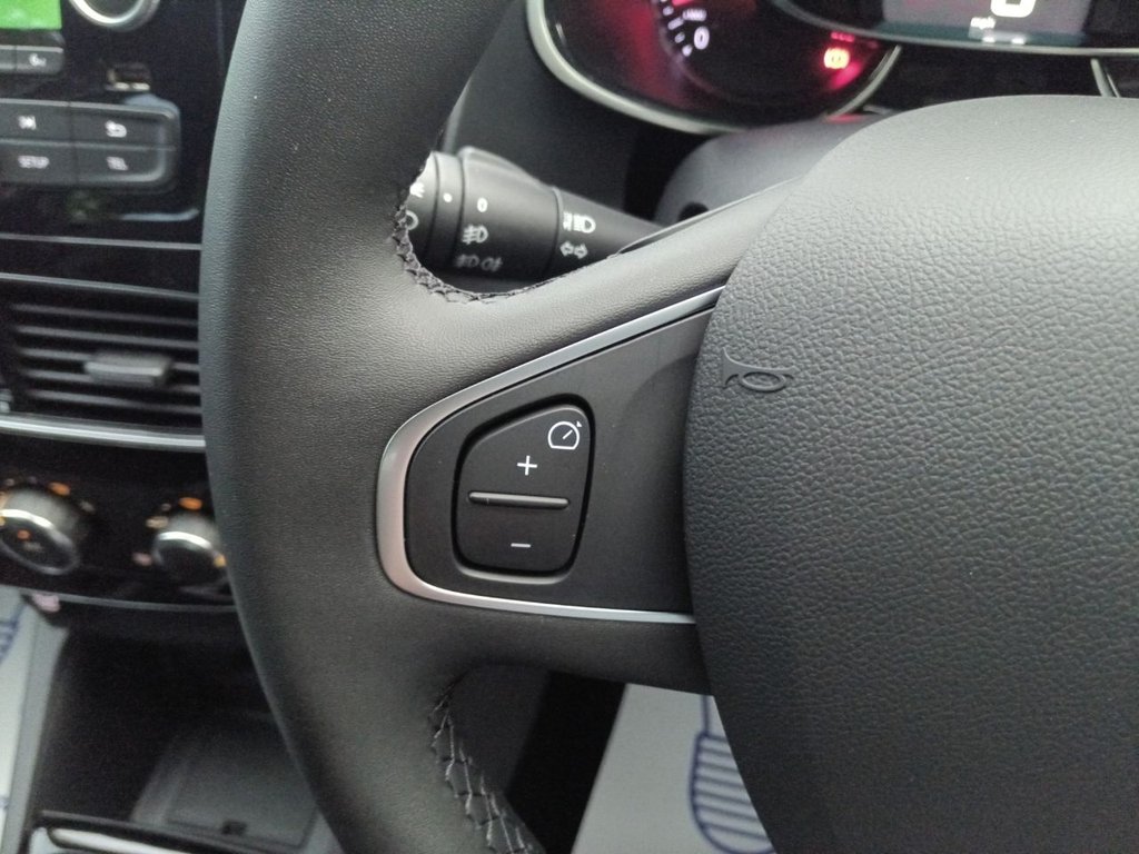 Used Renault Clio 2025 for sale - 76559438: Photo 24