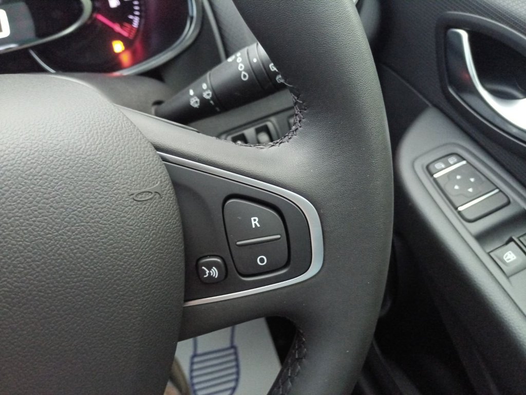 Used Renault Clio 2025 for sale - 76559438: Photo 25