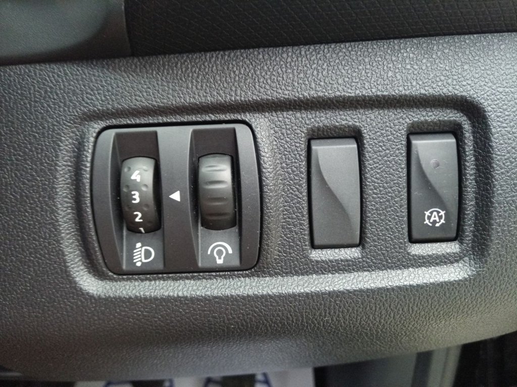 Used Renault Clio 2019 for sale - 76617892: Photo 23