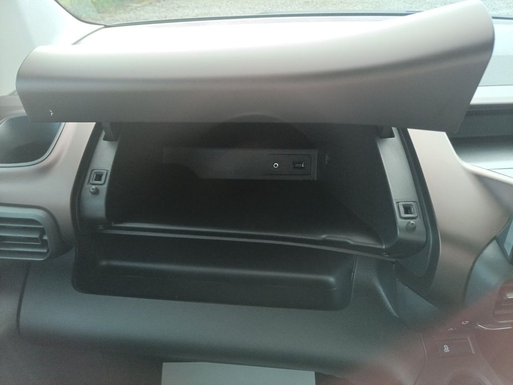 Used Peugeot Rifter 2019 for sale - 77470571: Photo 41