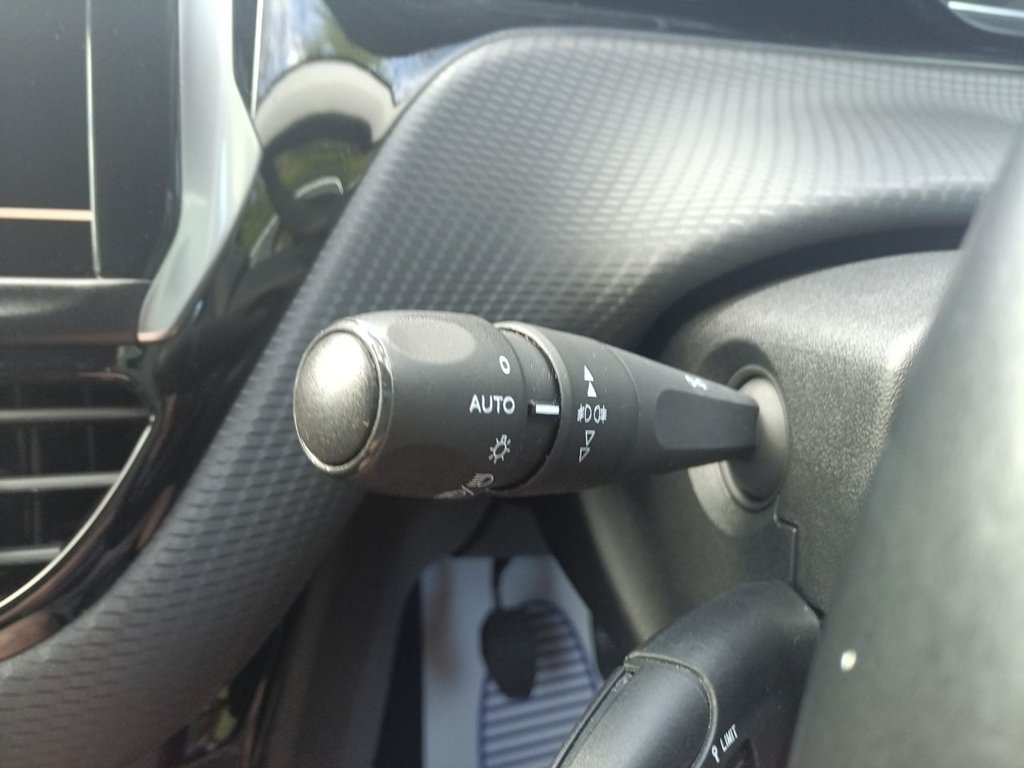 Used Peugeot 2008 2018 for sale - 76279870: Photo 24