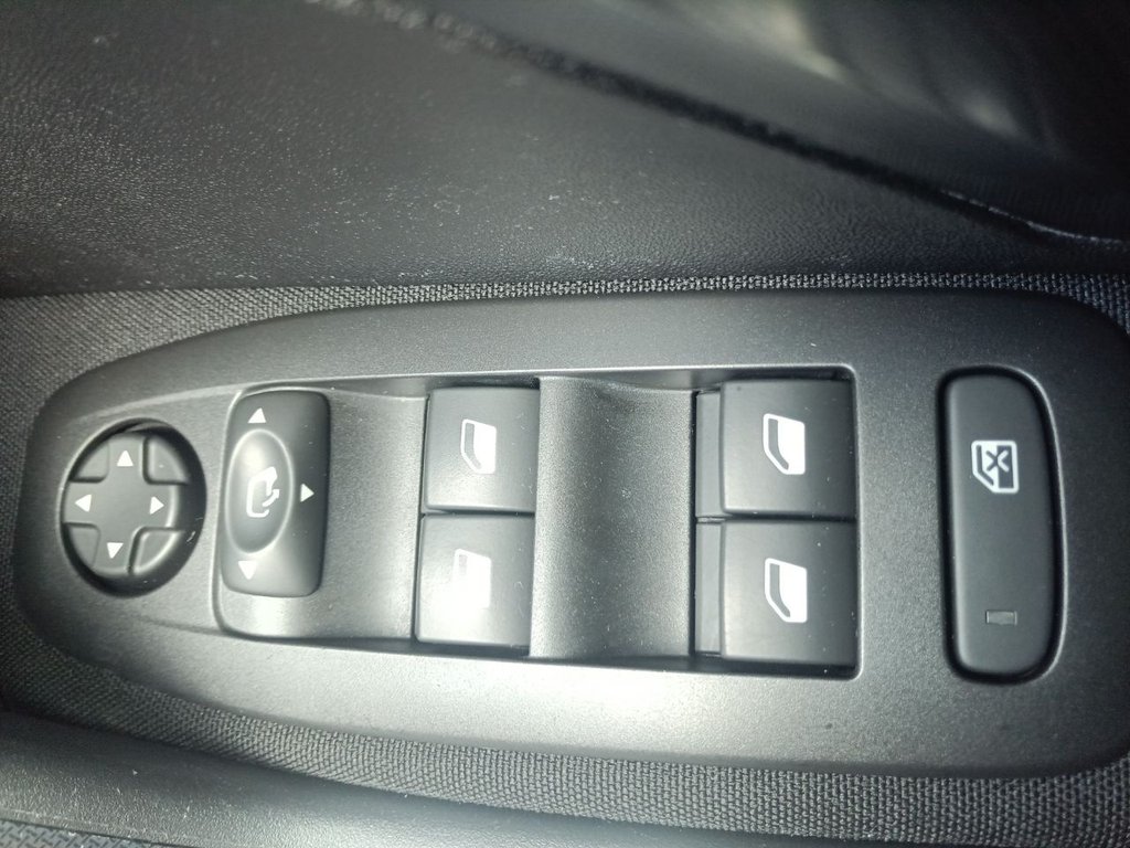 Used Peugeot 2008 2018 for sale - 76279870: Photo 26