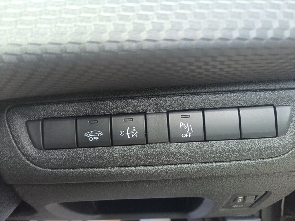 Used Peugeot 2008 2018 for sale - 76279870: Photo 27