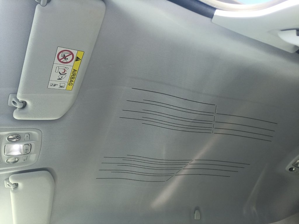 Used Peugeot 2008 2018 for sale - 76279870: Photo 32