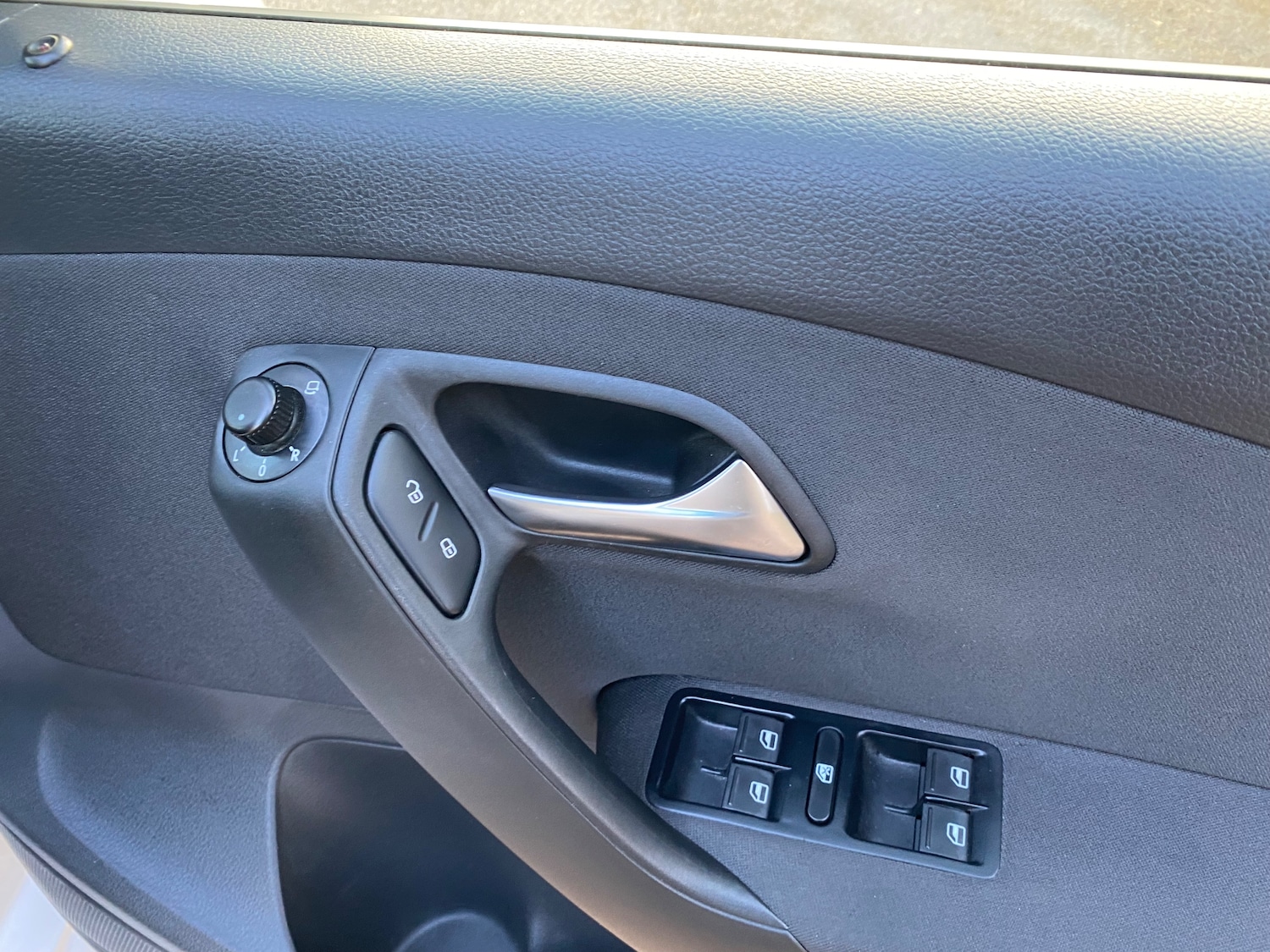 Used Volkswagen Polo 2012 for sale - 77031613: Photo 31