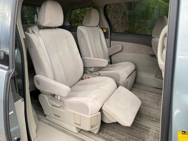 Used Toyota Estima 2008 for sale - 69203718: Photo 14