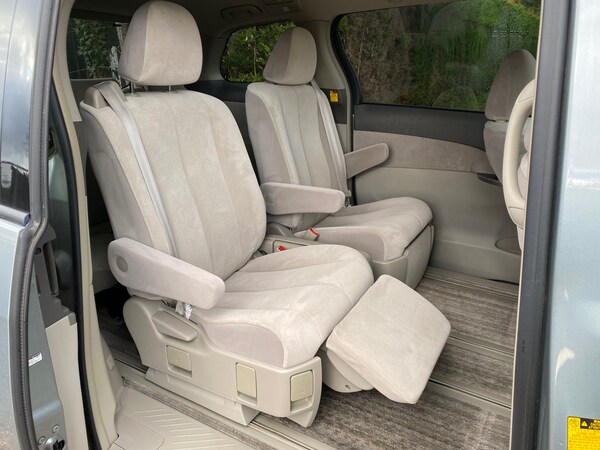 Used Toyota Estima 2008 for sale - 69203718: Photo 61