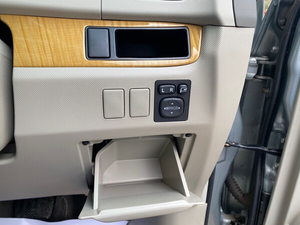 Used Toyota Estima 2008 for sale - 69203718: Photo 76