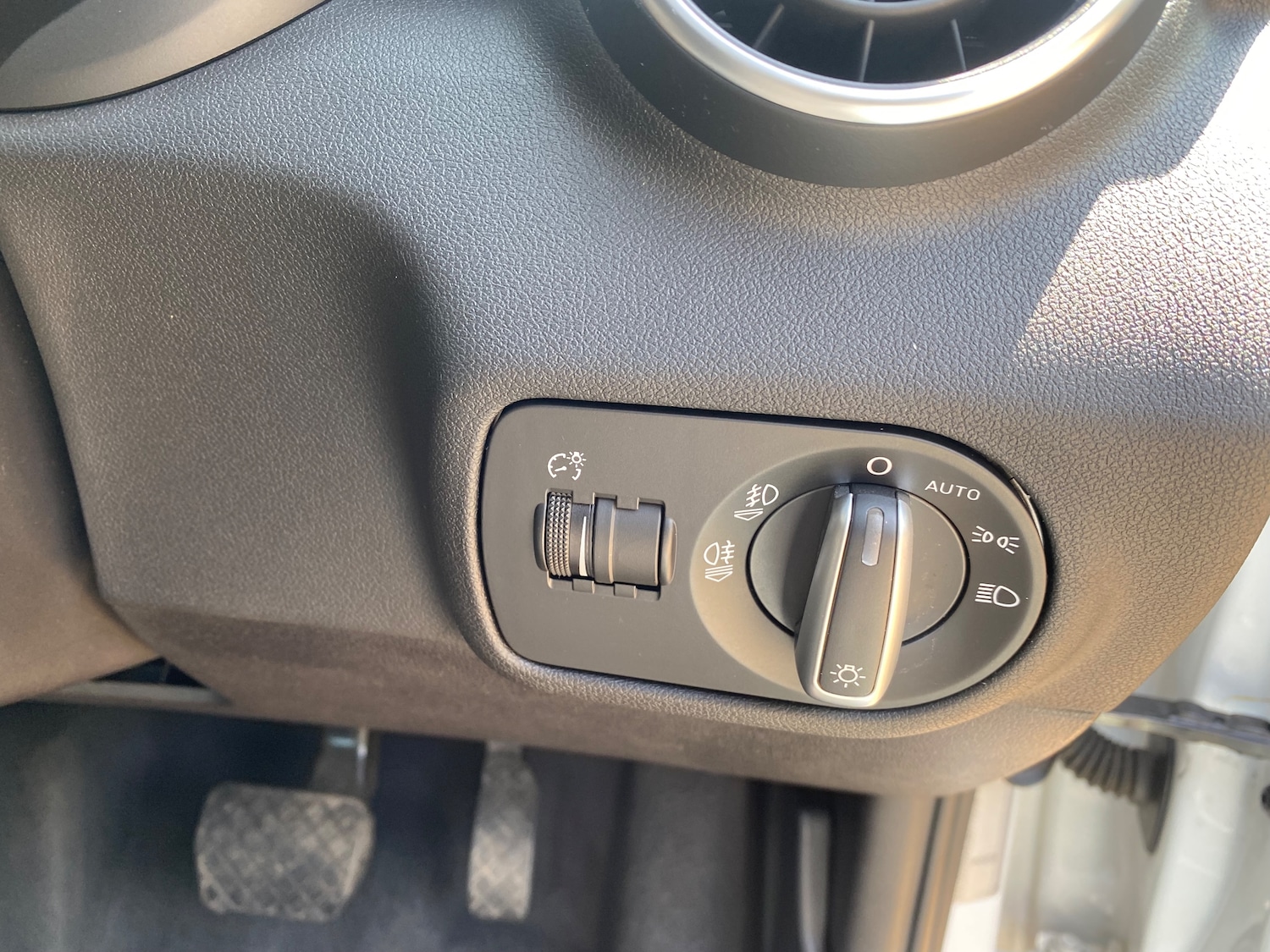 Used Audi A1 for sale - 77211683: Photo 8