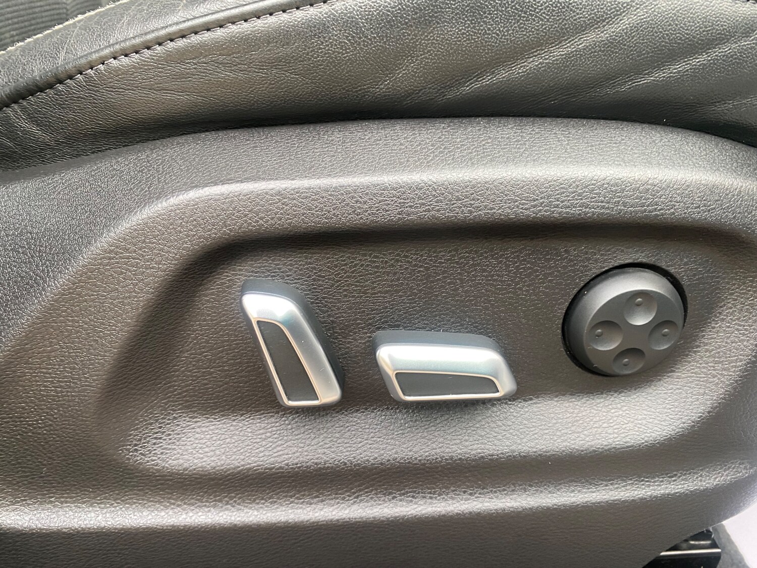 Used Audi Q5 2013 for sale - 76875155: Photo 38