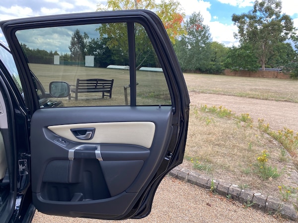 Used Volvo XC90 2012 for sale - 75620902: Photo 37