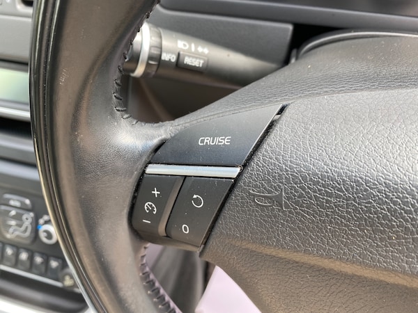 Used Volvo XC90 2012 for sale - 75620902: Photo 47