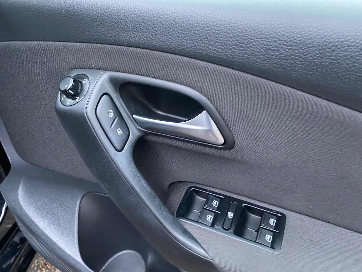 Used Volkswagen Polo 2012 for sale - 76934245: Photo 23