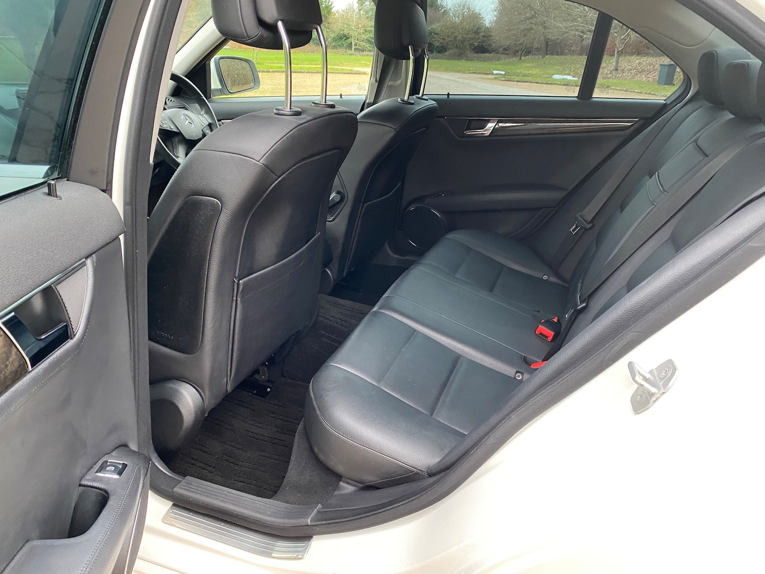 Used Mercedes-Benz C Class 2009 for sale - 77180017: Photo 25