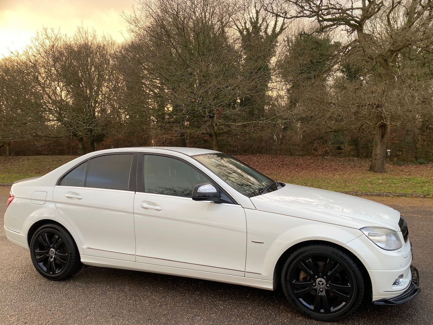 Used Mercedes-Benz C Class 2009 for sale - 77180017: Photo 3