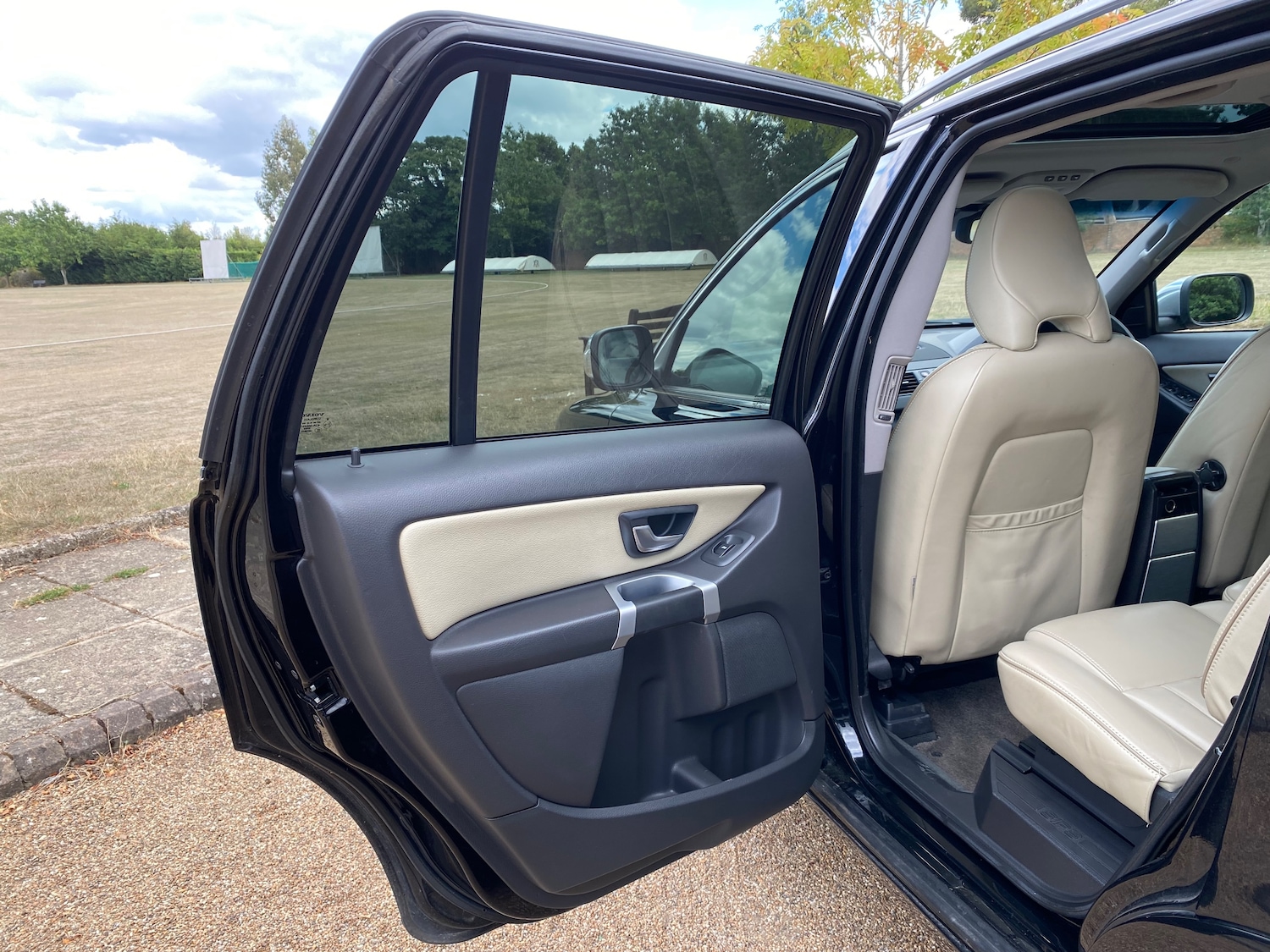 Used Volvo XC90 2012 for sale - 77211684: Photo 30