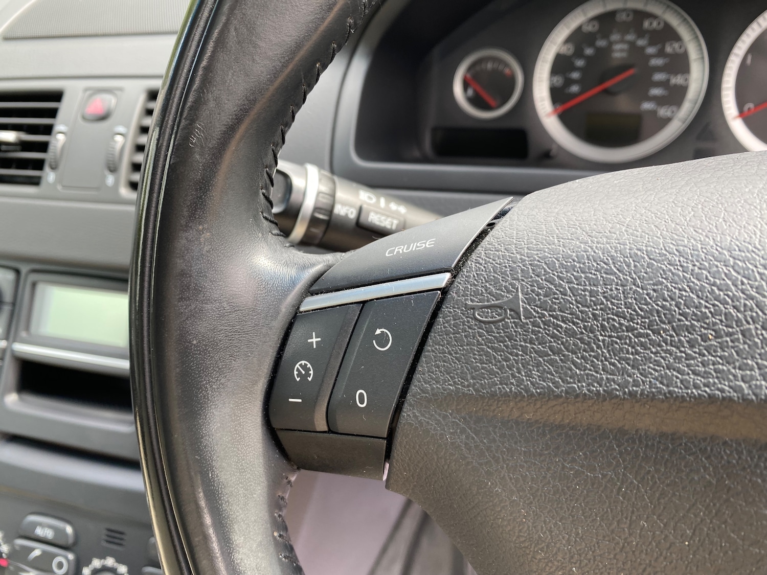 Used Volvo XC90 2012 for sale - 77211684: Photo 49