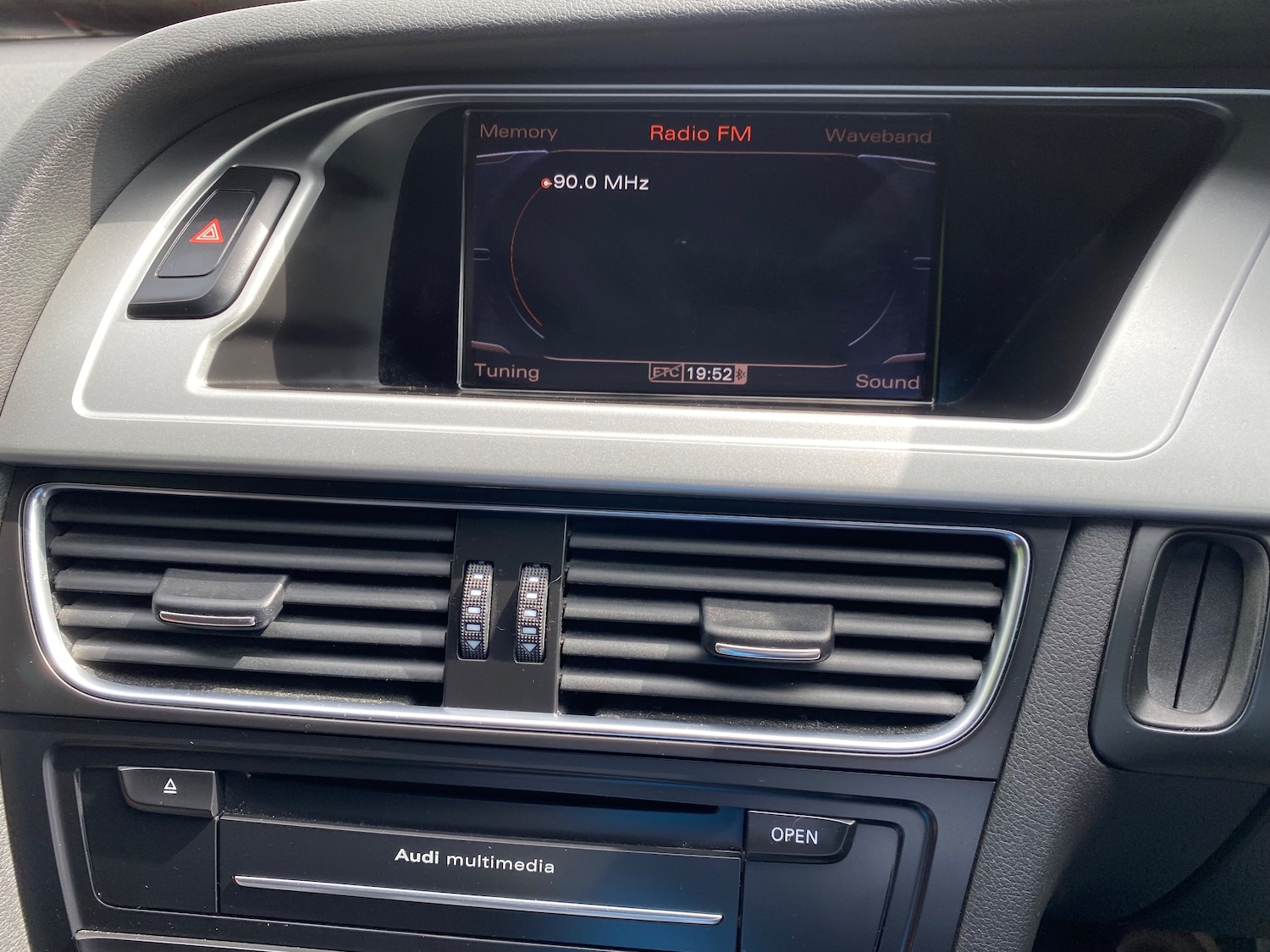 Used Audi A4 2012 for sale - 75649005: Photo 65