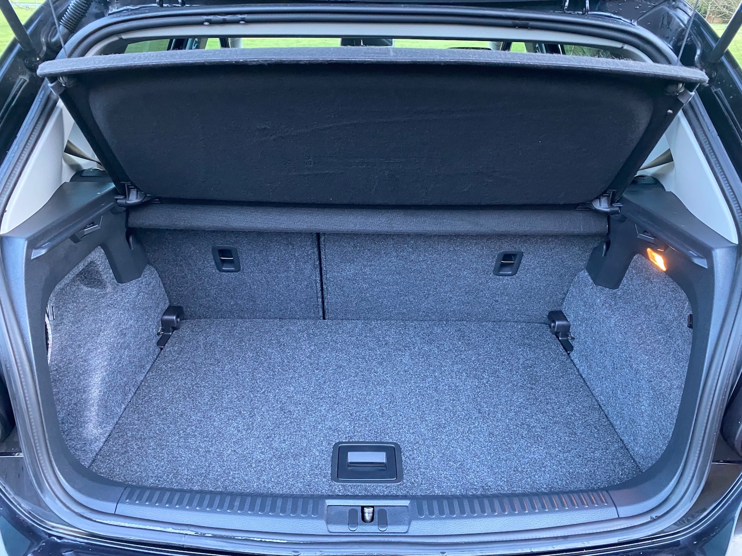 Used Volkswagen Polo 2012 for sale - 76819721: Photo 24