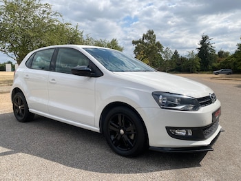 Used Volkswagen Polo 2014 for sale - 79335211: Photo