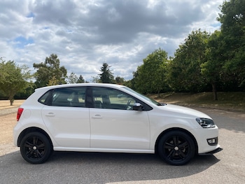 Used Volkswagen Polo 2014 for sale - 79335211: Photo