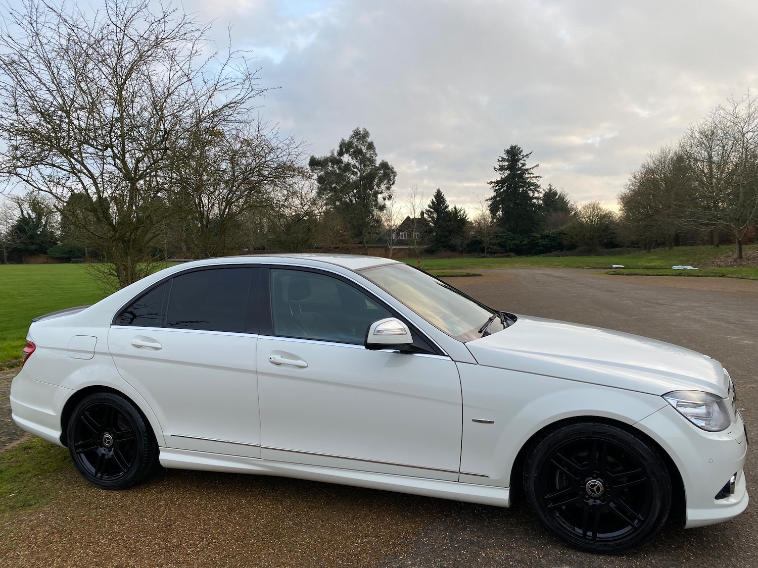 Used Mercedes-Benz C Class 2008 for sale - 77125217: Photo 2